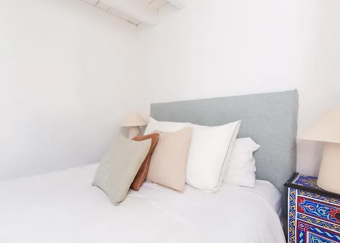 Plaza De Martires Apartment *