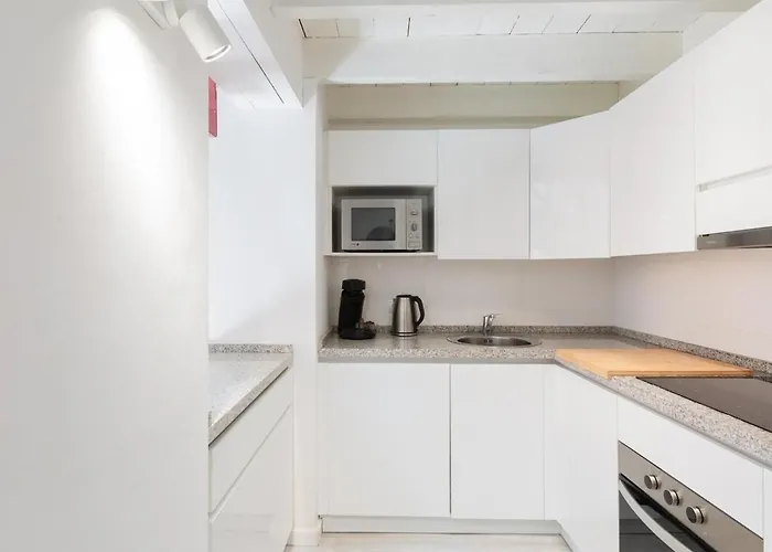 Apartment Plaza De Martires